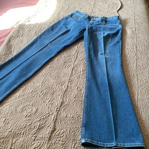 Low rise Boot cut Jeans! 11 Long!